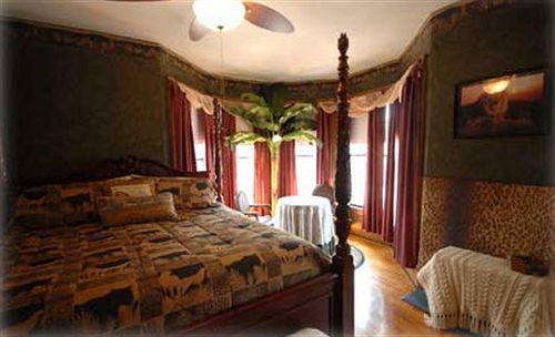 The Lion And The Rose Bed & Breakfast Whitefield Екстериор снимка