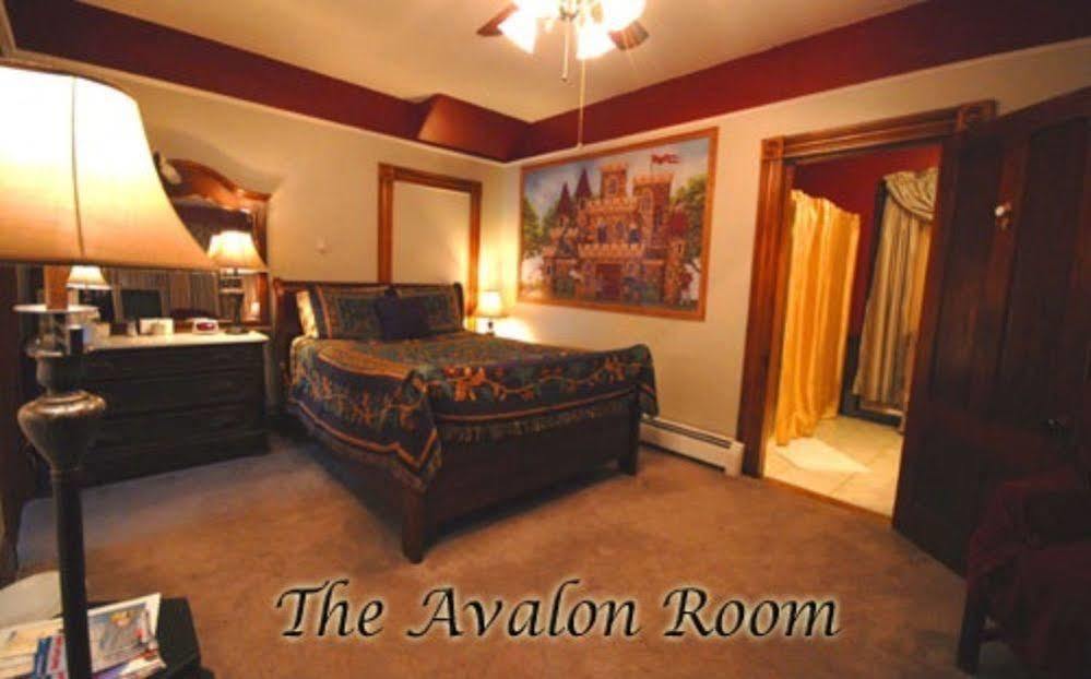 The Lion And The Rose Bed & Breakfast Whitefield Екстериор снимка